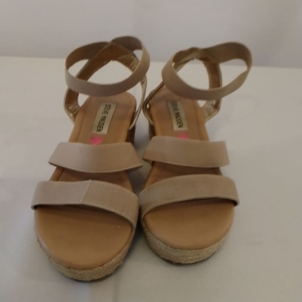 Steve Madden Beige kid’s Sandals